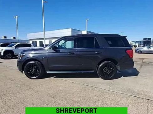 Used 2023 Ford Expedition XLT image 5