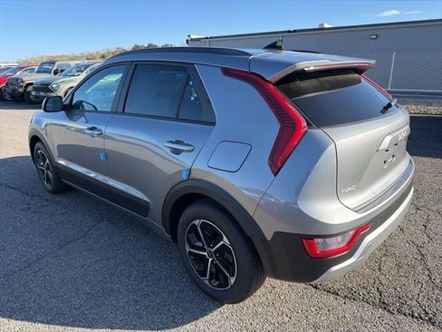New 2026 Kia Niro EX FWD image 4