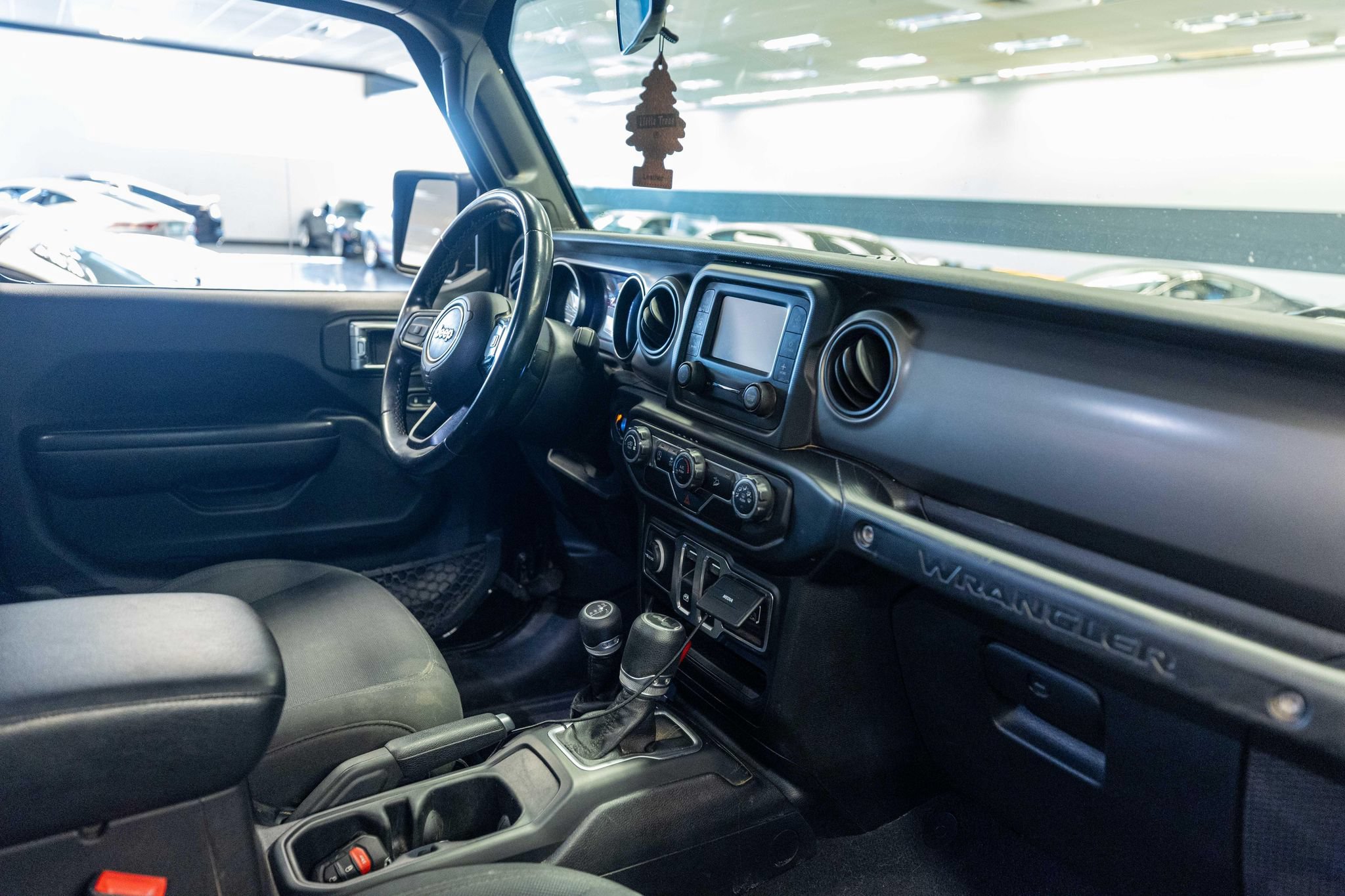 Used 2020 Jeep Wrangler Sport AWD/4WD image 10