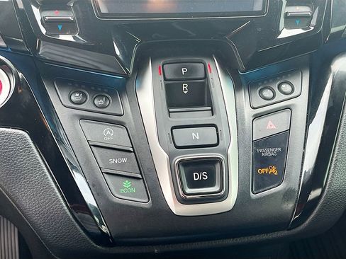 Used 2022 Honda Odyssey Elite image 17