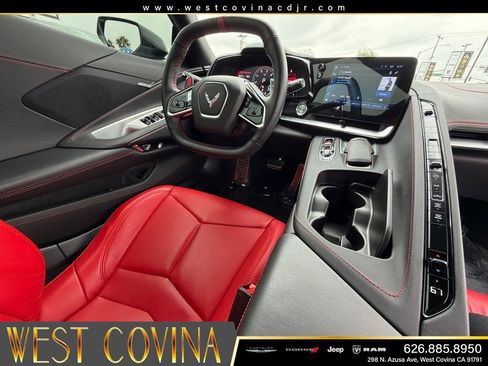 Used 2024 Chevrolet Corvette Stingray Convertible w/ Z51 Performance Package RWD image 30