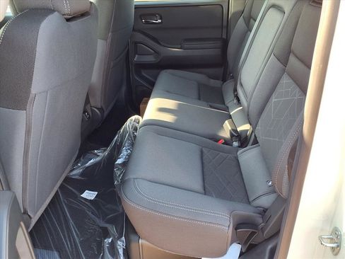 New 2025 Nissan Frontier SV w/ SV Convenience Package image 10