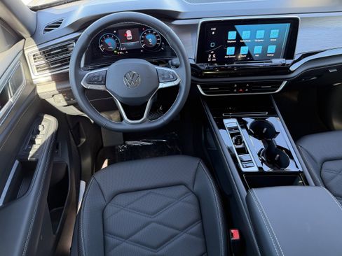 New 2026 Volkswagen Atlas Cross Sport SE image 13