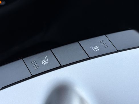 Used 2025 Kia EV6 Light image 33