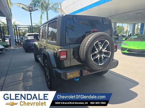 Used 2024 Jeep Wrangler Unlimited AWD/4WD image 5