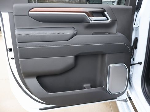 New 2026 GMC Sierra 3500 Denali w/ Denali Reserve Package image 27