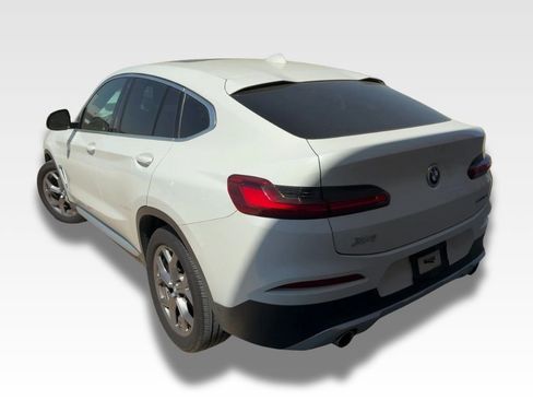 Used 2021 BMW X4 xDrive30i image 3