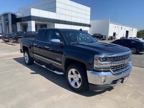 Used 2018 Chevrolet Silverado 1500 LTZ w/ Texas Edition image 7
