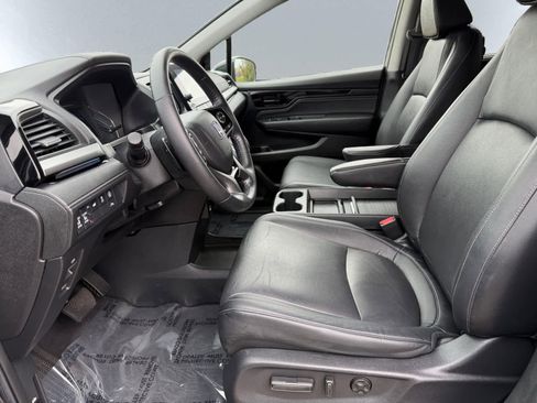 Used 2023 Honda Odyssey Touring image 7