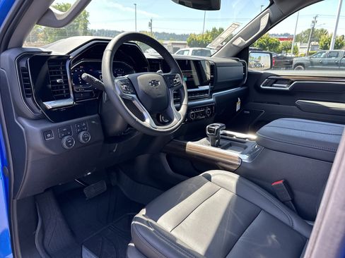 New 2025 Chevrolet Silverado 1500 RST w/ Convenience Package II image 9
