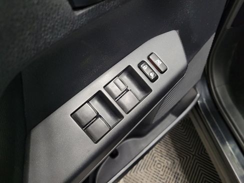 Used 2016 Toyota RAV4 LE AWD/4WD image 27