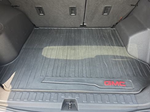 Used 2020 GMC Terrain SLT w/ Preferred Package AWD/4WD image 13