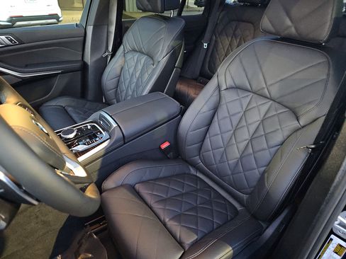 New 2026 BMW X5 xDrive50e w/ Climate Comfort Package image 17