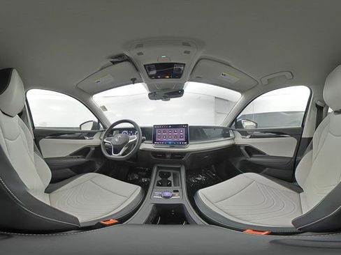 New 2026 Volkswagen Tiguan SE AWD/4WD image 12