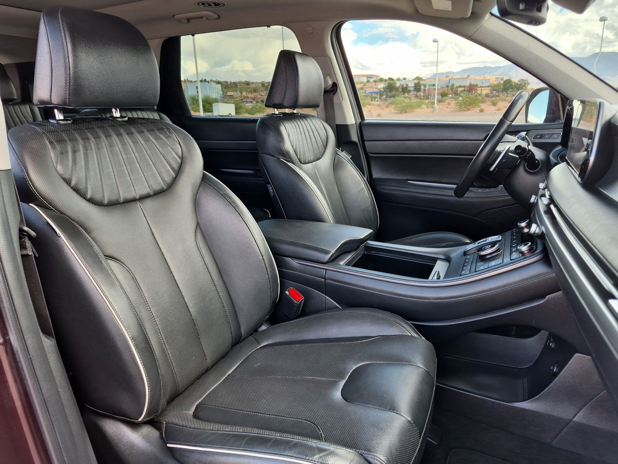 Used 2024 Hyundai Palisade Limited FWD image 31