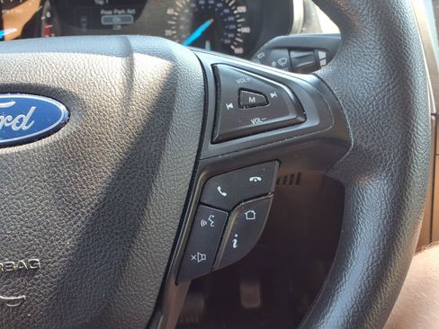 Used 2020 Ford Edge SE AWD/4WD image 16