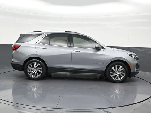 Used 2023 Chevrolet Equinox Premier FWD image 7