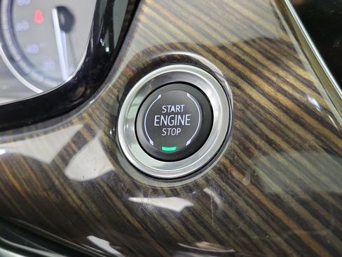 Certified 2023 Cadillac XT6 Premium Luxury w/ Platinum Package FWD image 31