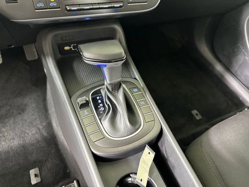 Certified 2025 Hyundai Kona SEL image 48