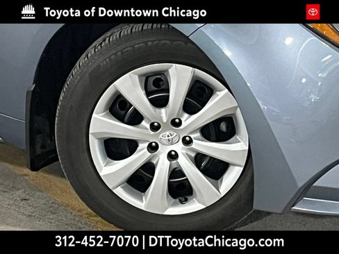 Used 2023 Toyota Corolla LE w/ Carpet Mat Package (TMS) FWD image 2