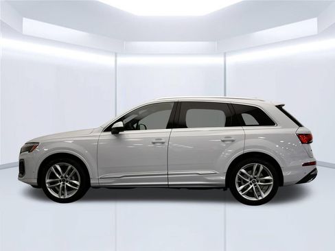 Used 2025 Audi Q7 3.0T Premium Plus w/ Premium Plus Package AWD/4WD image 2