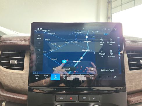 Used 2024 Ford Expedition Max Limited image 31