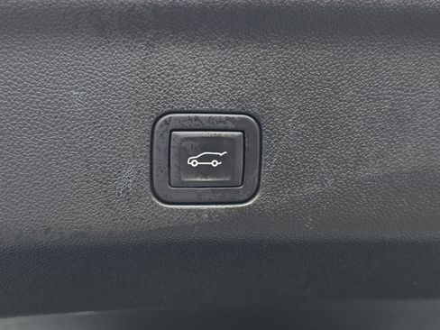 Certified 2024 Chevrolet Tahoe LT AWD/4WD image 11