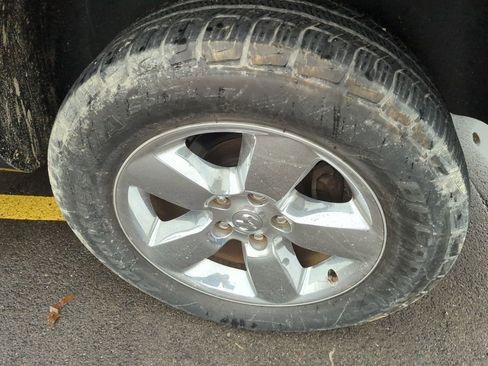 Used 2016 RAM 1500 Big Horn image 6