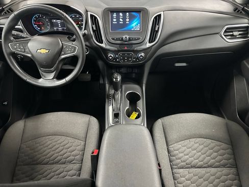 Used 2018 Chevrolet Equinox LT FWD image 3