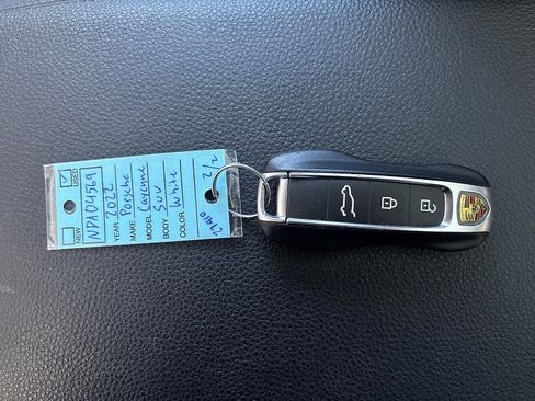 Certified 2022 Porsche Cayenne image 26