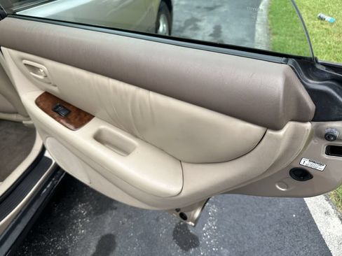 Used 1997 Lexus ES 330 FWD image 30