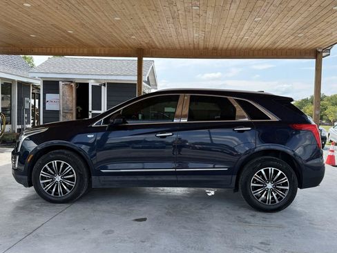 Used 2017 Cadillac XT5 Luxury w/ Driver Awareness Package FWD image 10