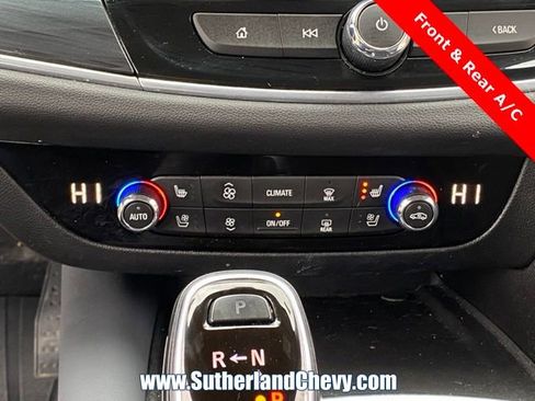 Used 2021 Buick Enclave Premium image 30