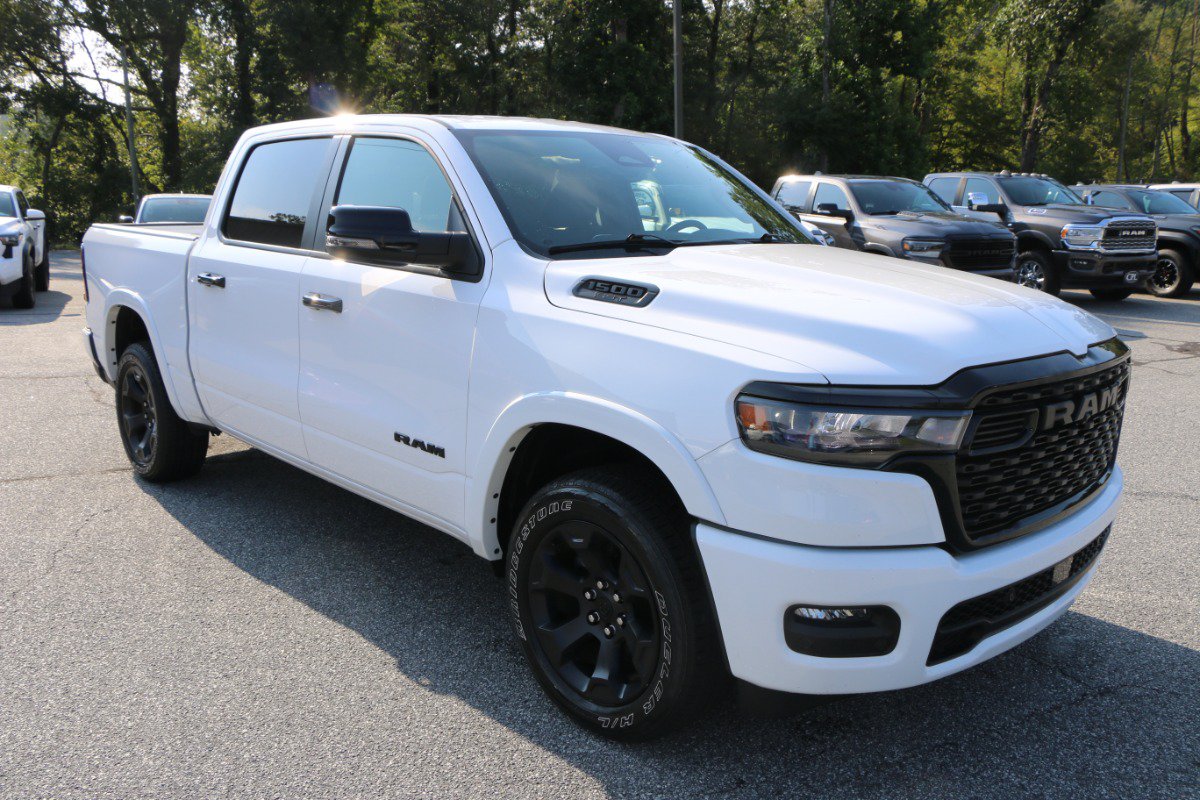 Used 2025 RAM 1500 Big Horn AWD/4WD image 10