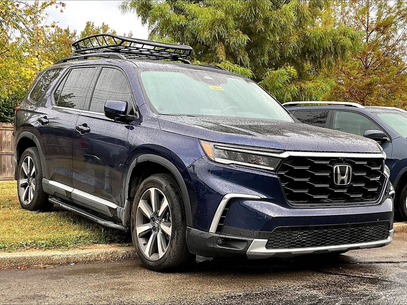 Used 2023 Honda Pilot Elite image 2