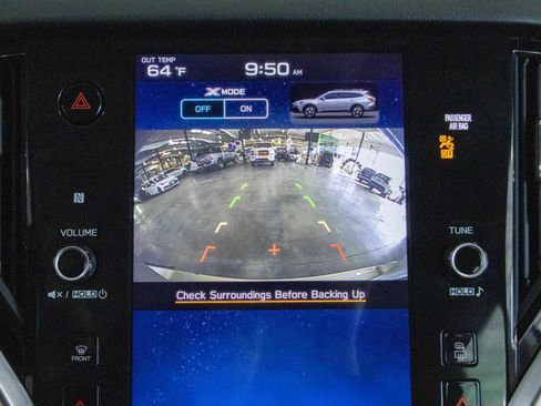 Used 2020 Subaru Outback Premium image 6