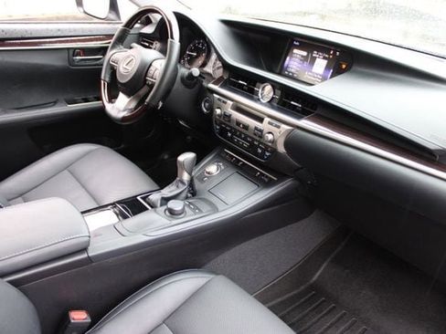 Used 2018 Lexus ES 350 w/ Premier Package FWD image 12