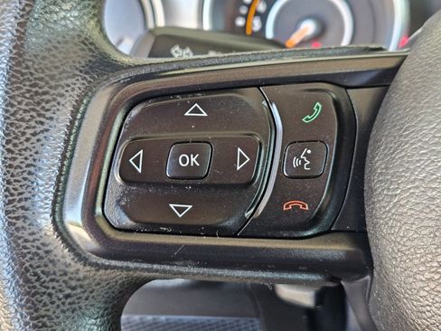 Used 2018 Jeep Wrangler Sport AWD/4WD image 13