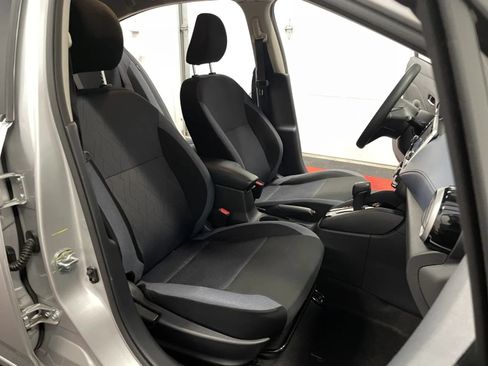 Used 2025 Nissan Versa SV w/ Trunk Package FWD image 40