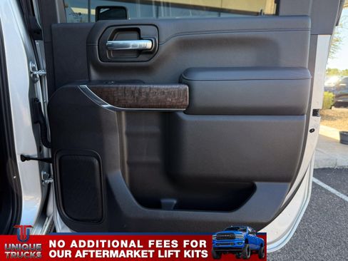 Used 2022 GMC Sierra 2500 Denali w/ Denali Ultimate Package image 25