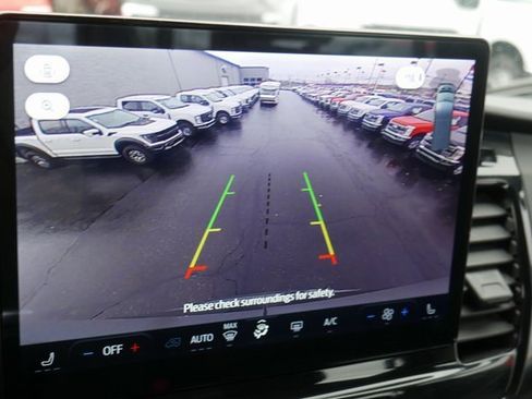 Used 2023 Ford Transit 350 XLT image 4