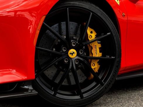 Used 2020 Ferrari 488 Pista Coupe image 9