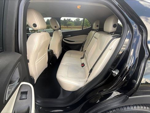 Used 2021 Buick Encore GX Select image 19