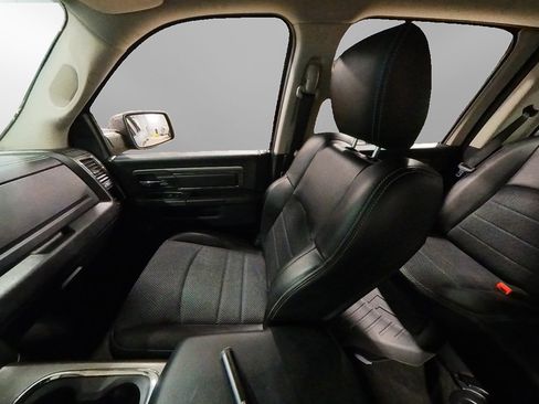 Used 2017 RAM 1500 Sport image 37