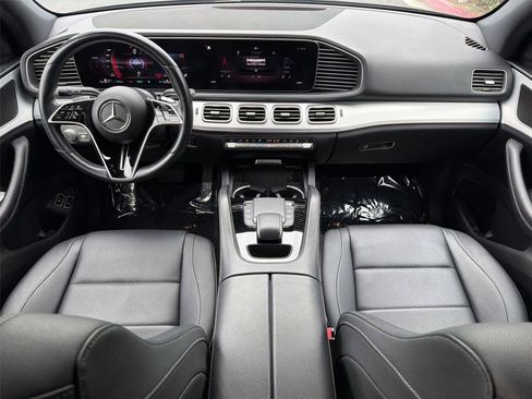 Used 2024 Mercedes-Benz GLE 450e 4MATIC image 11