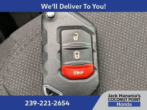 Used 2019 Jeep Wrangler Unlimited Sport S AWD/4WD image 30