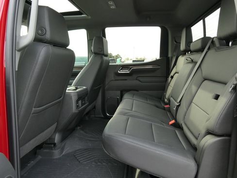 Certified 2025 Chevrolet Silverado 1500 RST AWD/4WD image 18