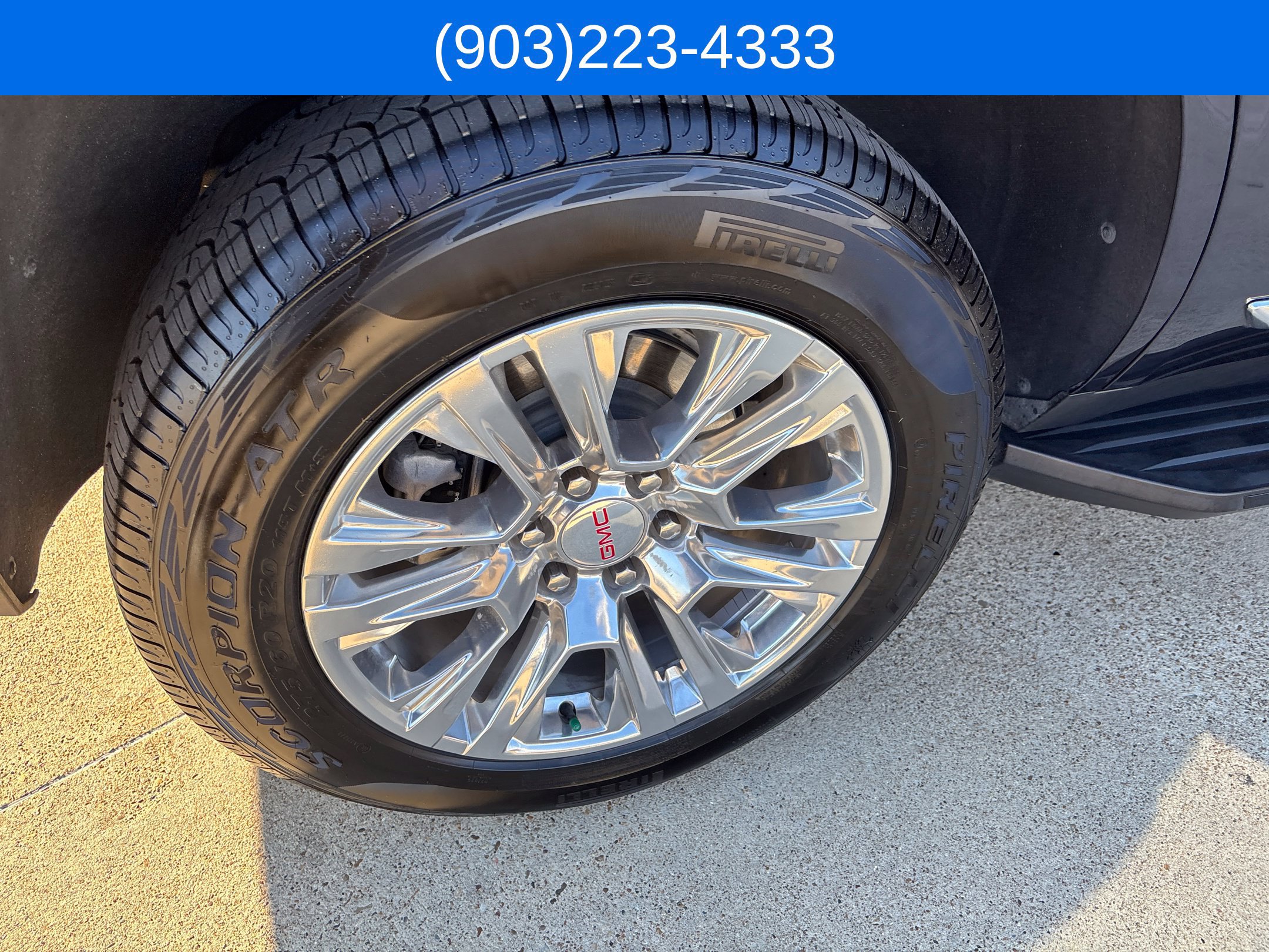 Used 2025 GMC Yukon Denali AWD/4WD image 21