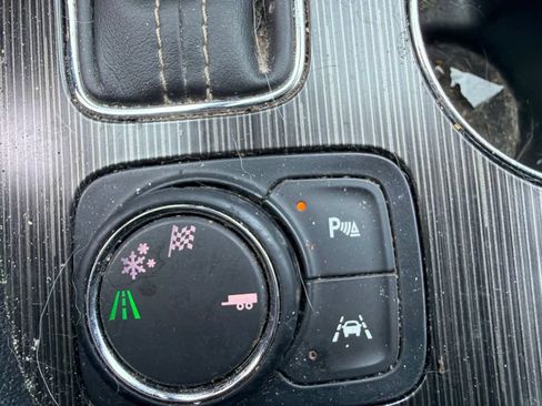 Used 2018 GMC Acadia SLT FWD image 27