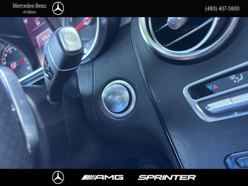 Used 2019 Mercedes-Benz GLC 300 image 29